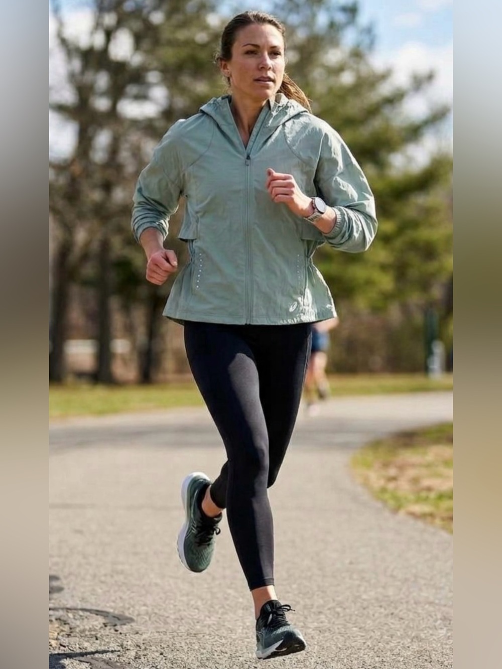 NEW! ASICS Crinkle Wind Wear Cinch Jacket in Sage Green - SZ SM